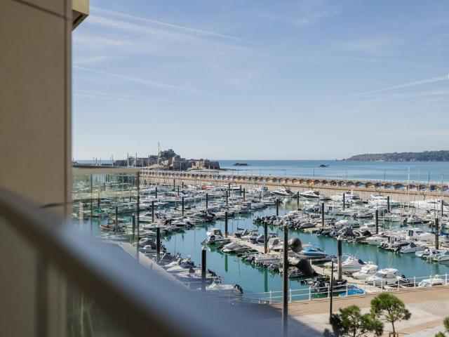 Flat for sale in St Helier, Greater London