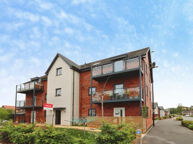 Flat for sale in Yate Rocks, Yate