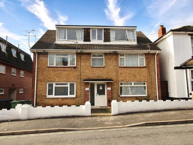 Flat for sale in Bitterne Park, Southampton