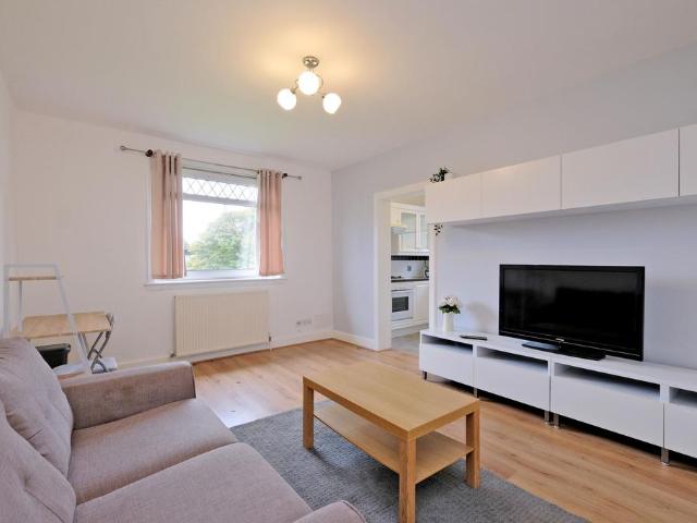 Flat for sale in Ballindoch, Scotland
