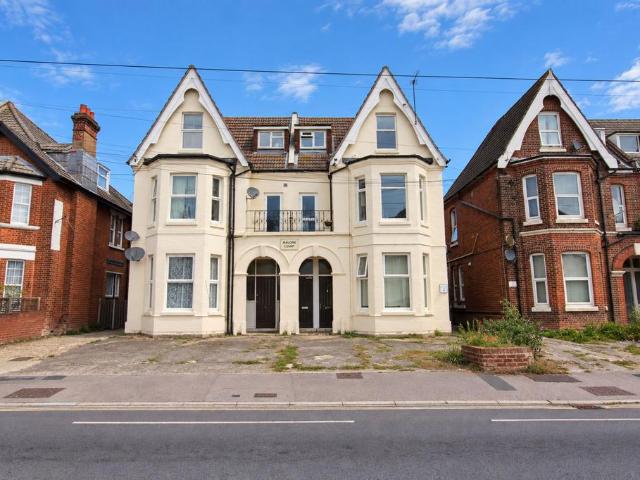Flat for sale in Bedford Place, Southampton