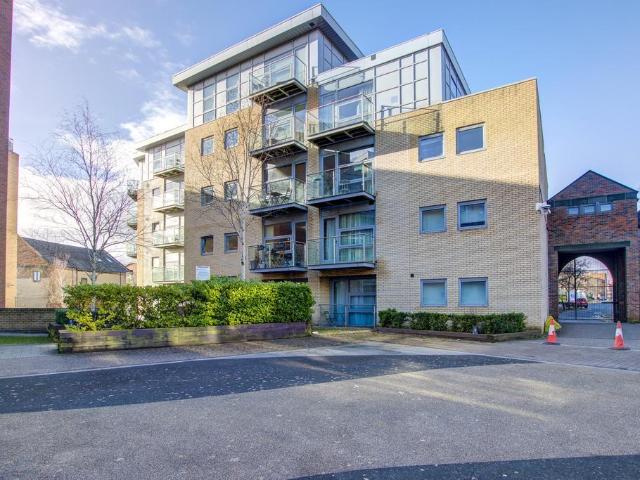 Flat for sale in Battle Field, Tyne And Wear