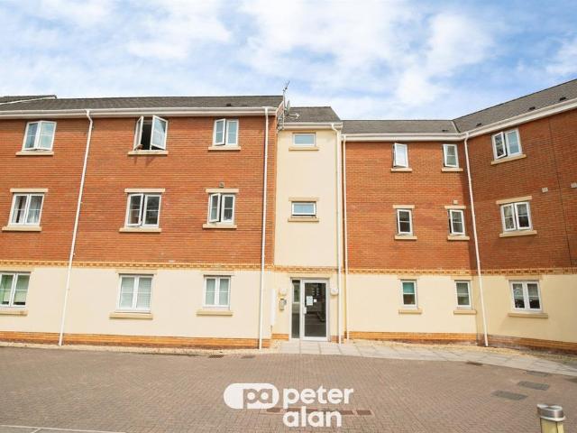 Flat for sale in Pontprennau, Falcon Lodge