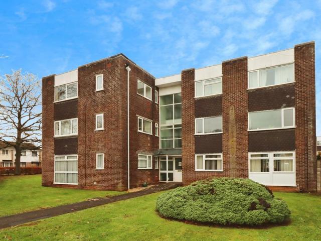 Flat for sale in Yate, South Gloucestershire