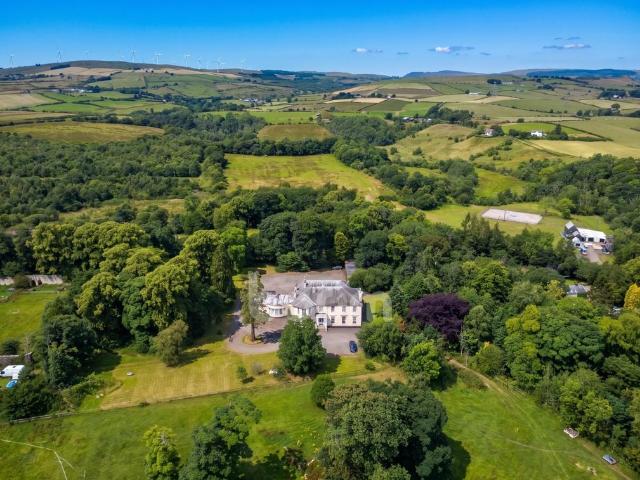 Flat for sale in Drakemyre, Dalry