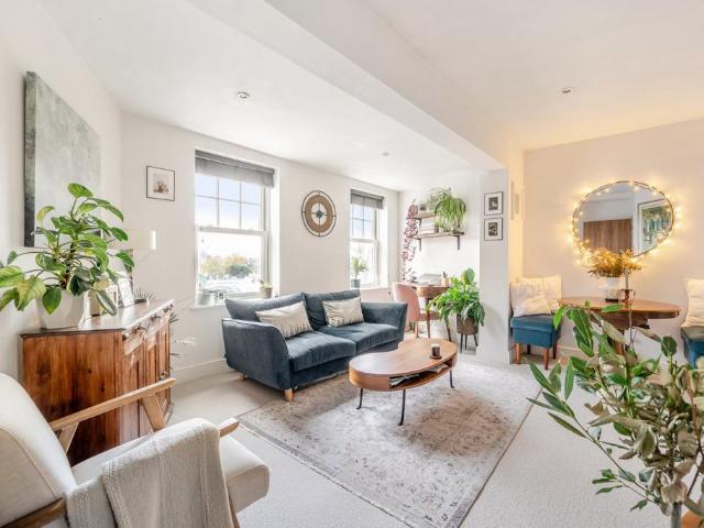 Flat for sale in Blackhills, Surrey