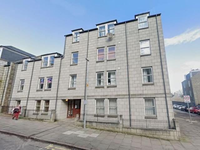 Flat for sale in Ballindoch, Scotland