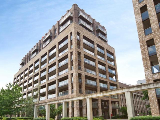 Flat for sale in Upton Park, Greater London