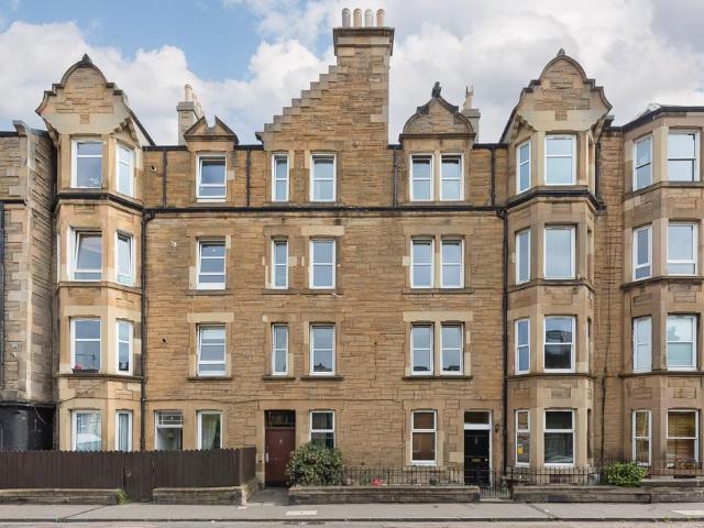 Flat for sale in Shandon, Merchiston
