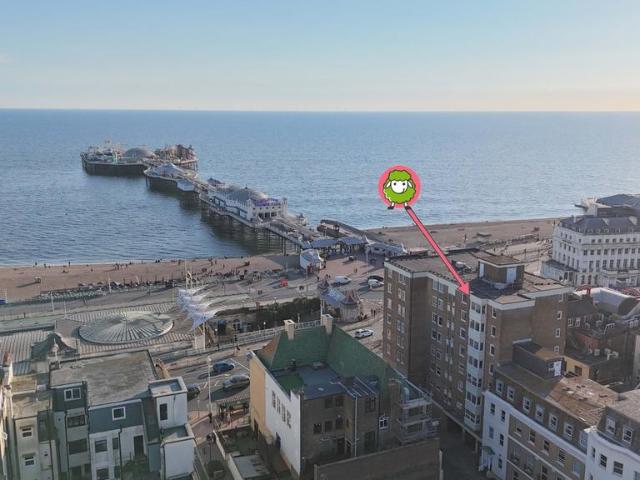 Flat for sale in Queen's Park, Brighton & Hove