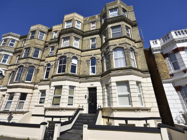 Flat for sale in Cliftonville West, Acol