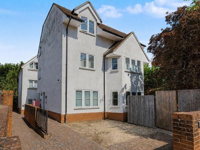 Flat for sale in The Slade, Oxfordshire