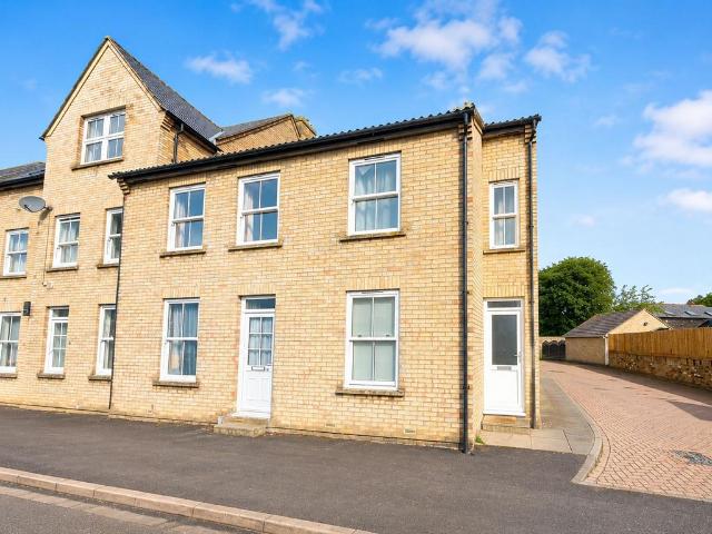 Flat for sale in Arrington, Cambridgeshire