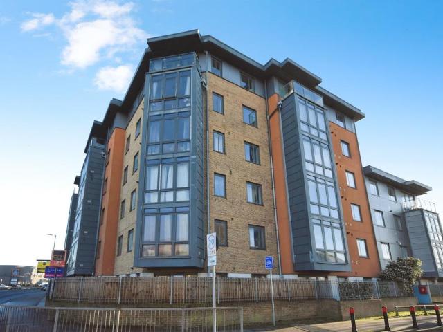 Flat for sale in Moulsham, Chelmsford