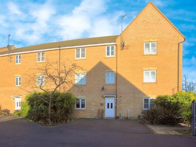 Flat for sale in Hampton Hargate, Peterborough