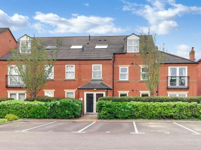 Flat for sale in West Bridgford, Rushcliffe