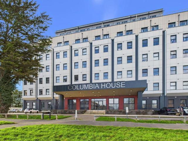 Flat for sale in Worthing, West Sussex
