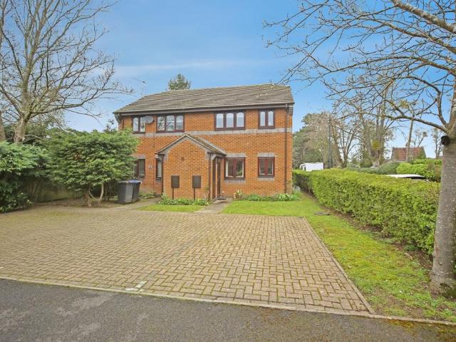 Flat for sale in Stratford-upon-Avon, Alderminster