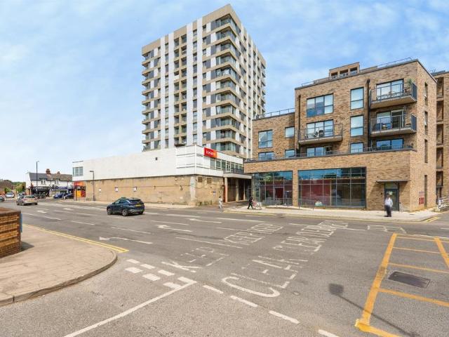 Flat for sale in Greater London