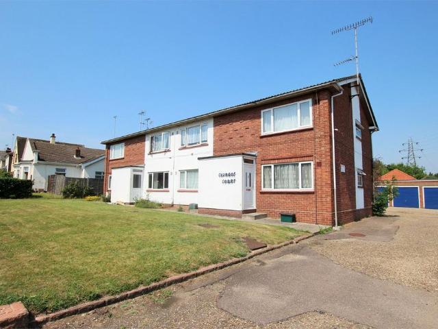 Flat for sale in Fordham Heath, Essex