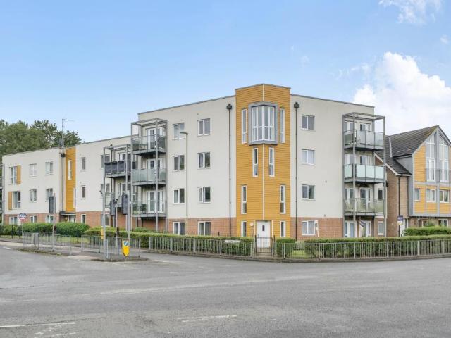 Flat for sale in Priest Down, Hampshire