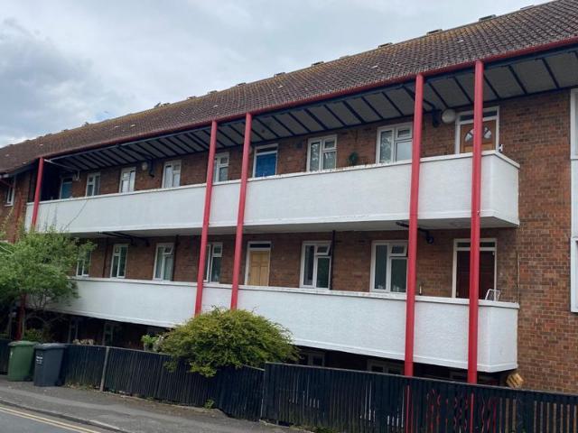 Flat for sale in London Borough of Lewisham, Greater London