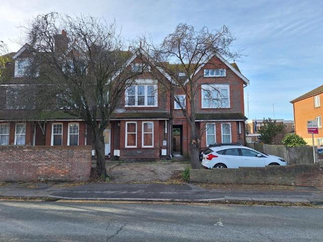 Flat for sale in Worthing, West Sussex