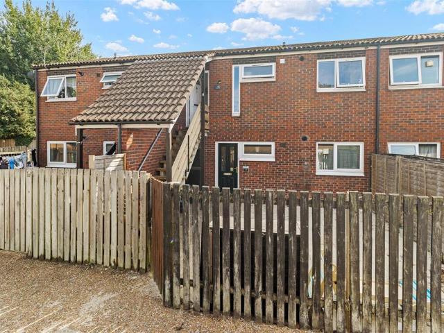 Flat for sale in Hamlands, Eastbourne