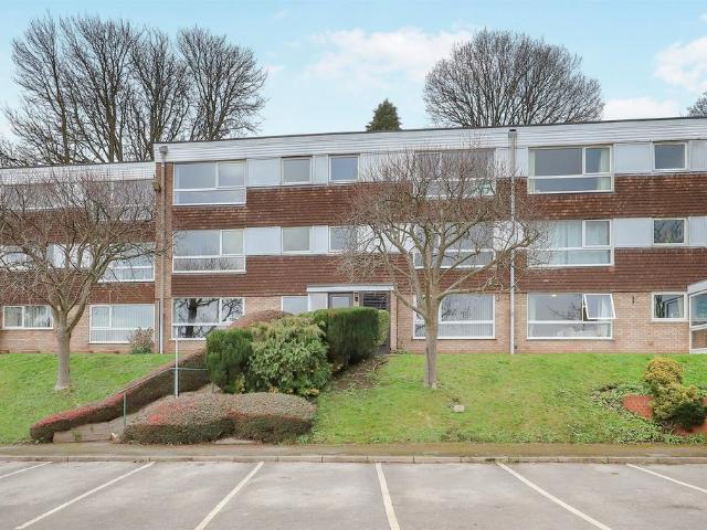 Flat for sale in Tettenhall, West Midlands