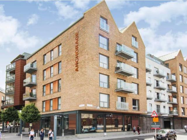 Flat for sale in Wapping Wharf, Feckenham