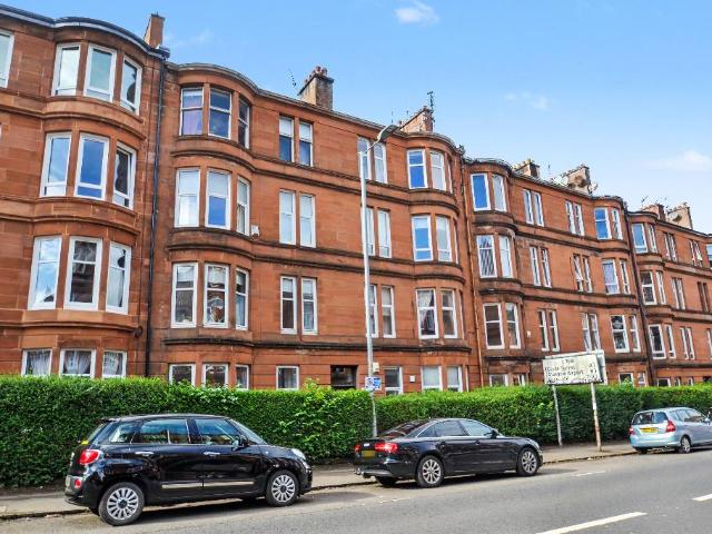 Flat for sale in Shawmoss, Glasgow