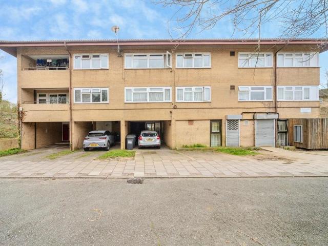 Flat for sale in Great Linford, Milton Keynes
