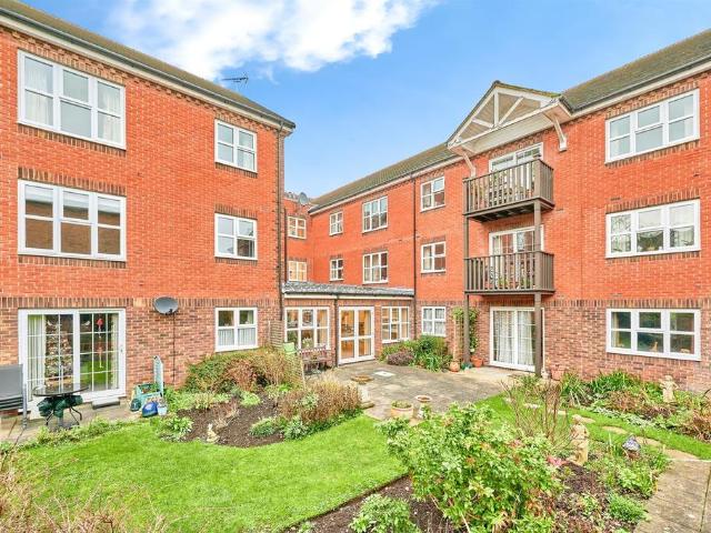 Flat for sale in Pleasant Valley, Duton Hill