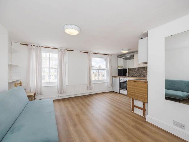 Flat for sale in Clerkenwell, Greater London