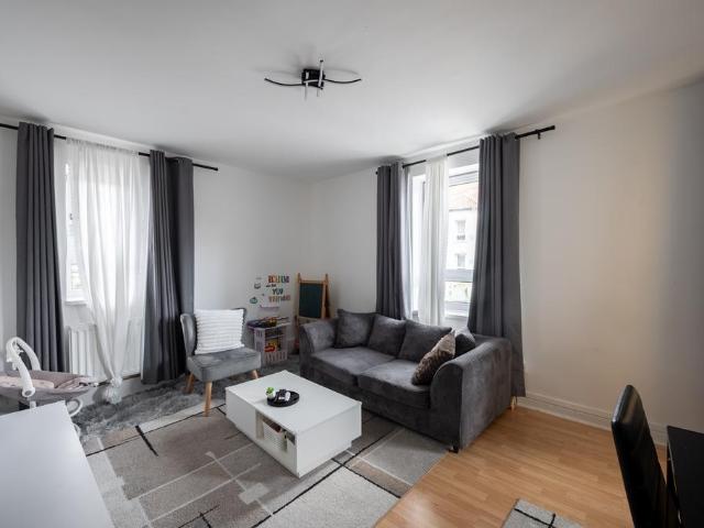 Flat for sale in Charlton, Greater London