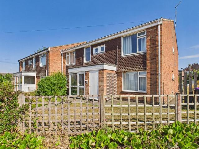 Flat for sale in Barholm, Lincolnshire