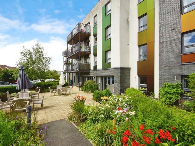 Flat for sale in Cheswick, Harry Stoke