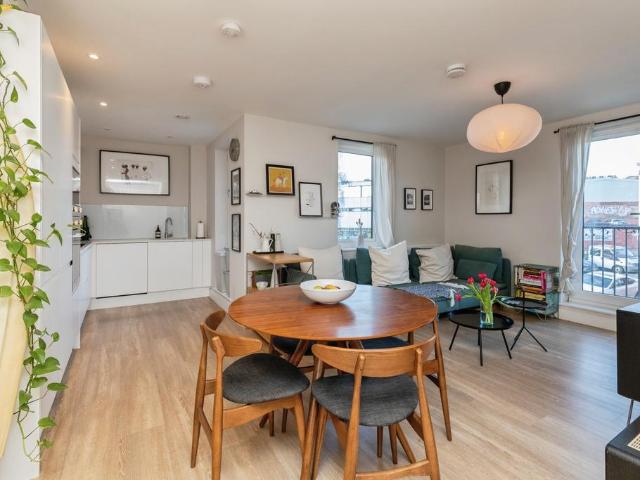 Flat for sale in Baptist Mills, Feckenham