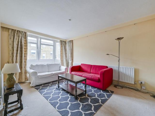 Flat for sale in Fitzrovia, Greater London