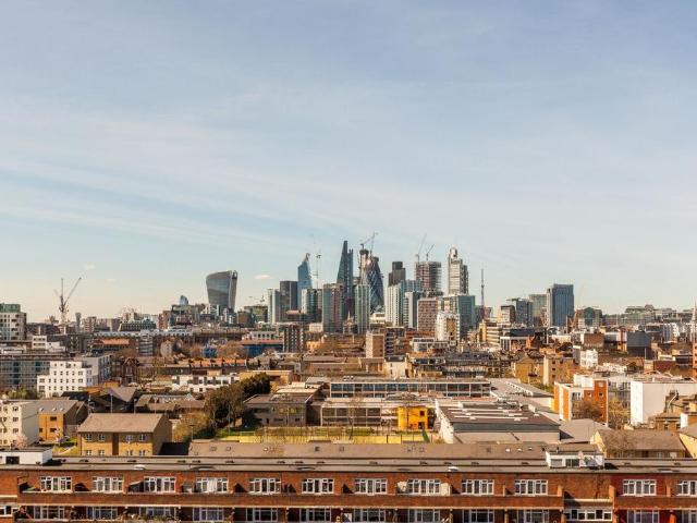 Flat for sale in St. George in the East, Shadwell