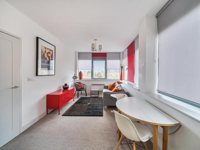 Flat for sale in The Slade, Oxfordshire