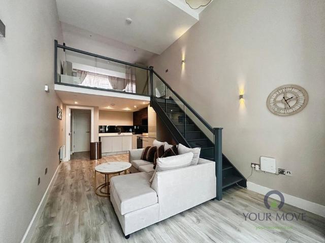 Flat for sale in Hackbridge, Greater London