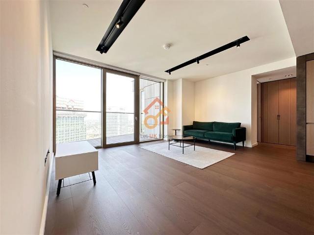 Flat for sale in Isle Of Dogs, Isle Of Man