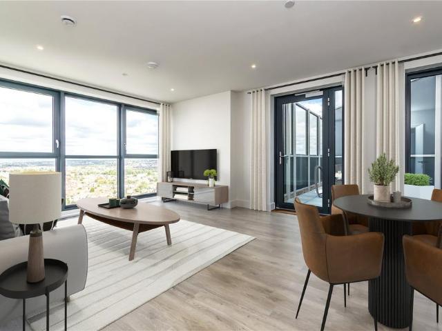 Flat for sale in London Borough of Croydon, Greater London