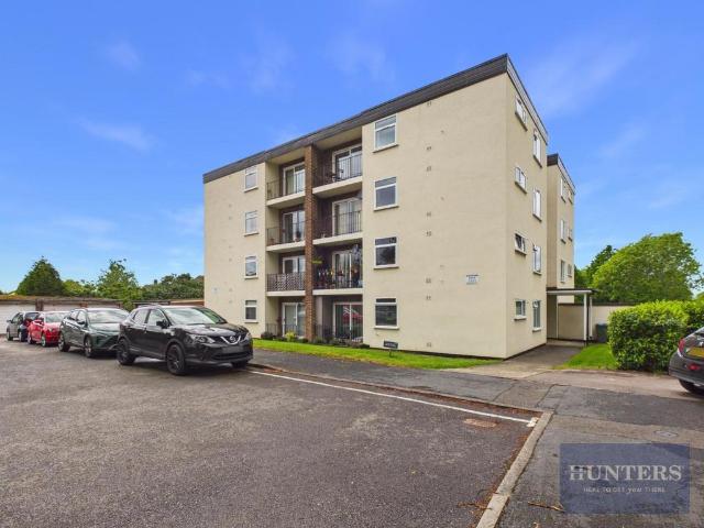 Flat for sale in Golden Valley, Gloucestershire