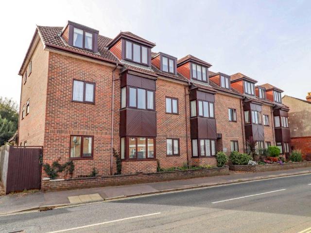 Flat for sale in Spring Vale, Hampshire