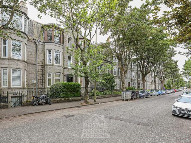 Flat for sale in Ferryhill, Ballindoch