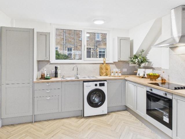 Flat for sale in Ashkirk, Scotland