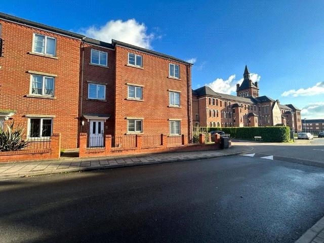 Flat for sale in Gravelly Hill, West Midlands