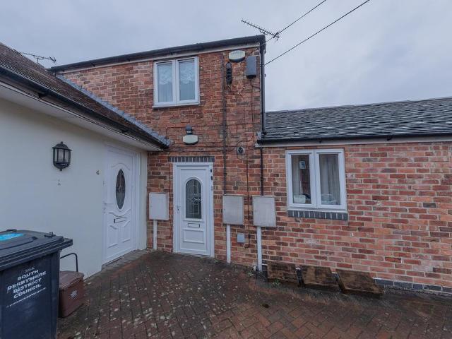 Flat for sale in Swadlincote, South Derbyshire